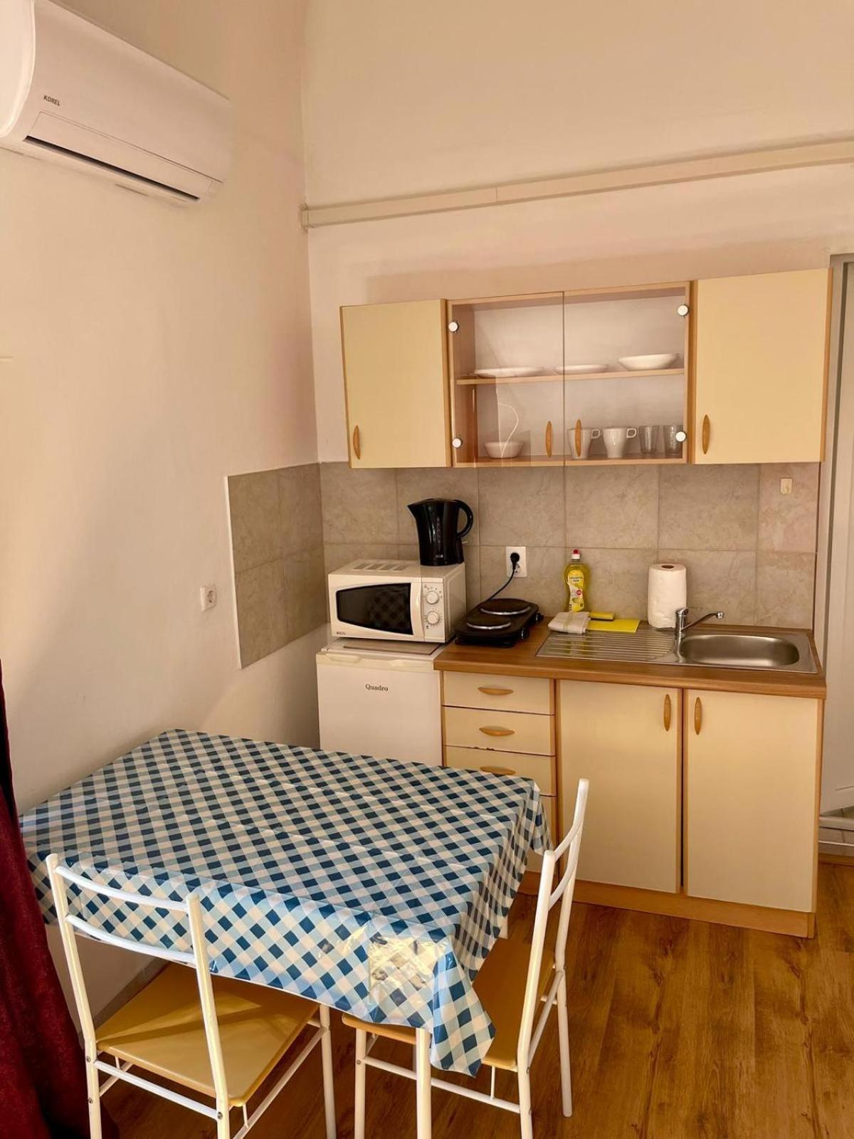 Dejan Apartment4-Top Centar بولا المظهر الخارجي الصورة