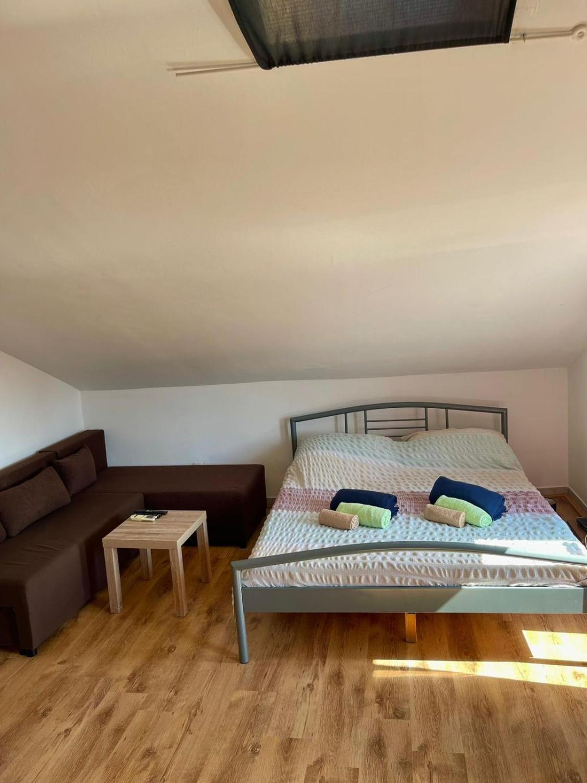 Dejan Apartment4-Top Centar بولا المظهر الخارجي الصورة