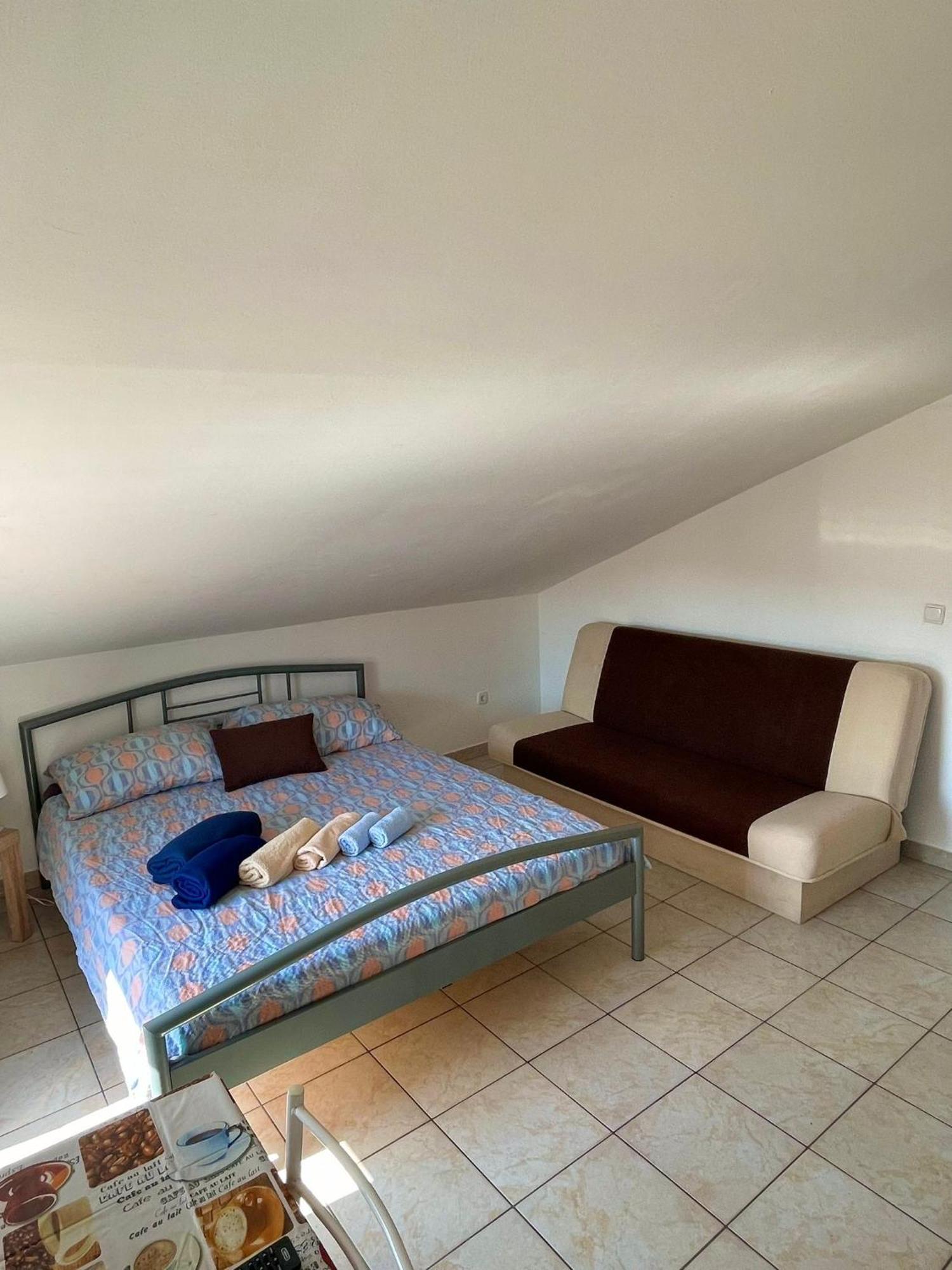 Dejan Apartment4-Top Centar بولا المظهر الخارجي الصورة