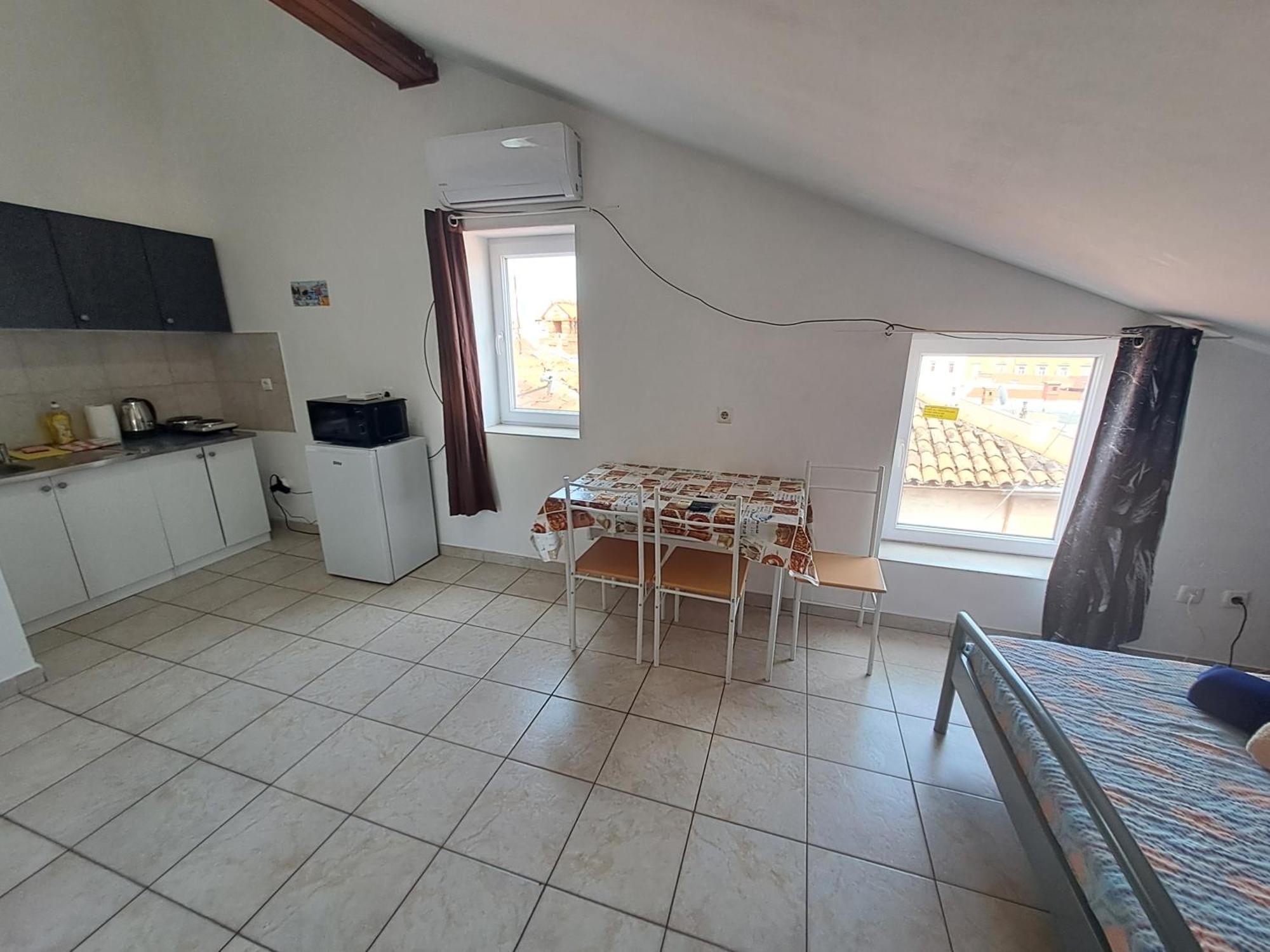 Dejan Apartment4-Top Centar بولا المظهر الخارجي الصورة